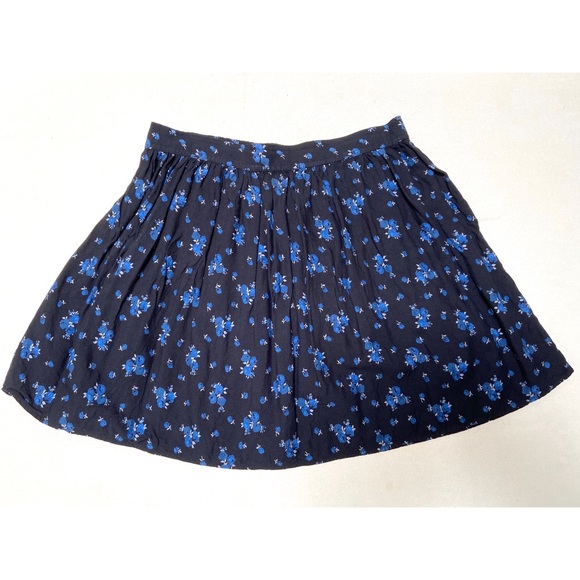 Black Floral Print Mini Skirt American Eagle - Picture 4 of 5